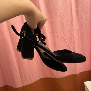 Intentionally Blank Black Suede Heels